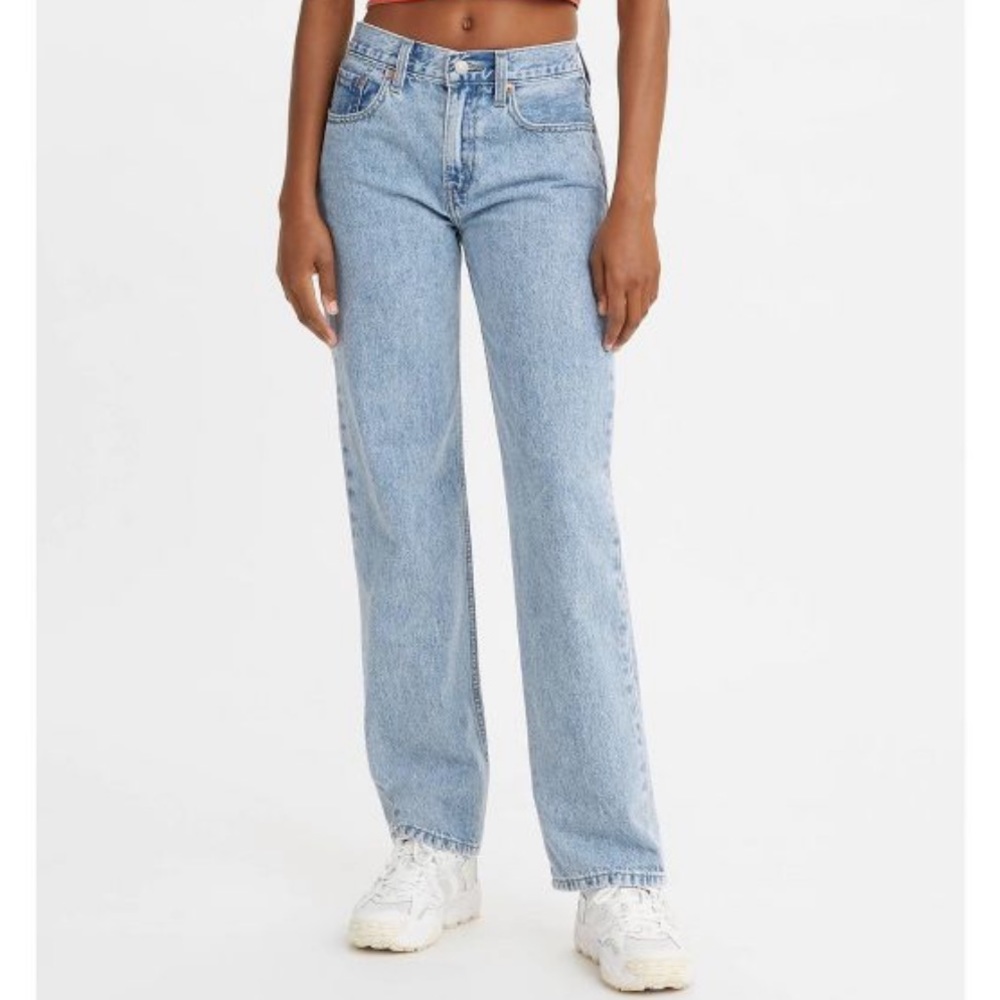 Levi’s Women’s Mid-Rise Low Pro Straight Jeans